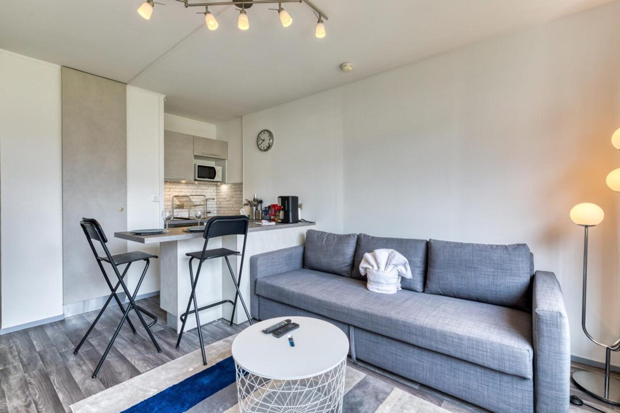Olivia Studio Avec Place De Parking Rouen Exterior photo